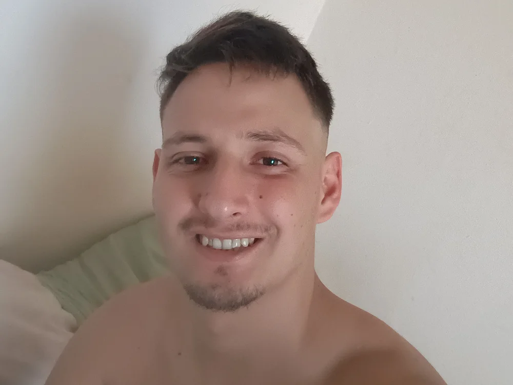 welltommy2001 Offline chatroom