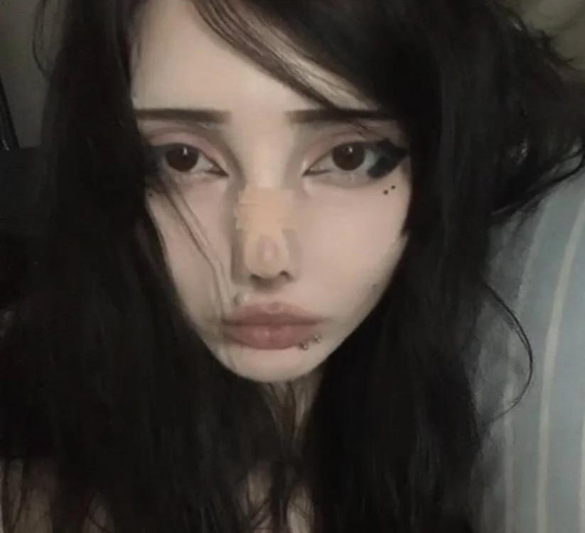 Ashen_Thorn Offline chatroom