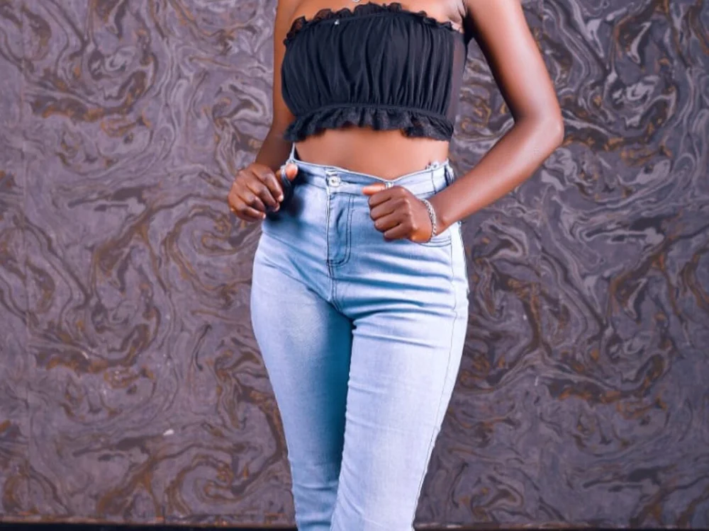 Tish_Leylah offline chatrum