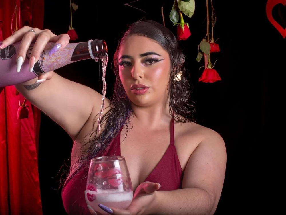 DaphneVelvet Adlı Modelin Çevrimdışı Sohbet Odası