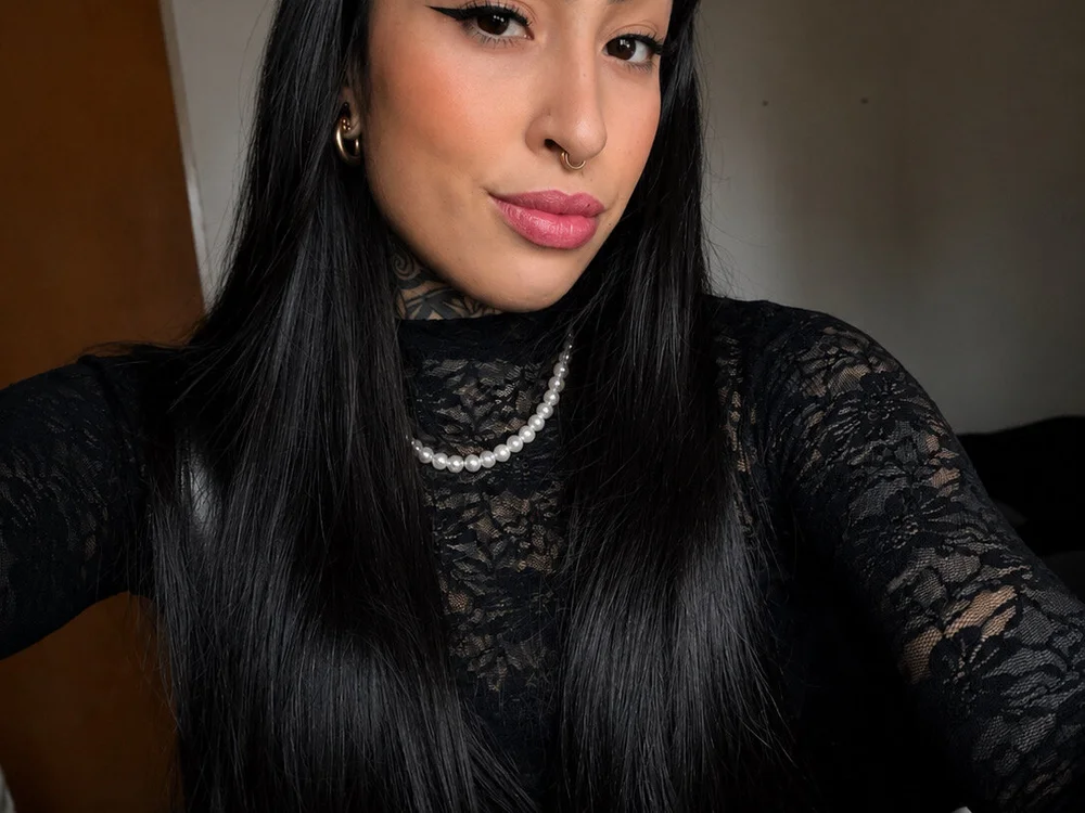 Hasnna1996 Chat Room offline