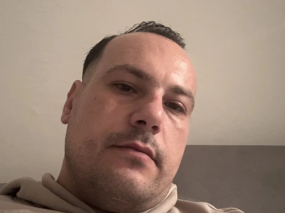 Salvatore909 offline chatrum