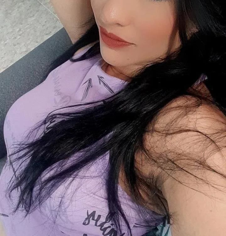 emily_hunter12n Offline chat-huone